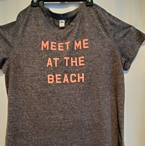 Gray Old Navy tshirt